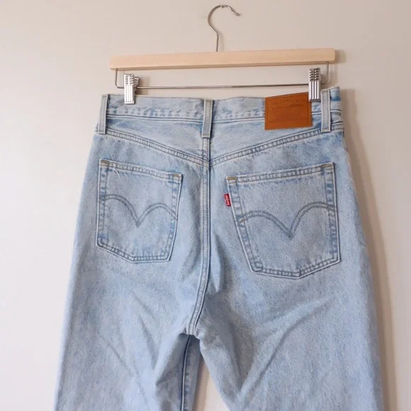 Levi's Ribcage Jeans - Picture 8 of 11